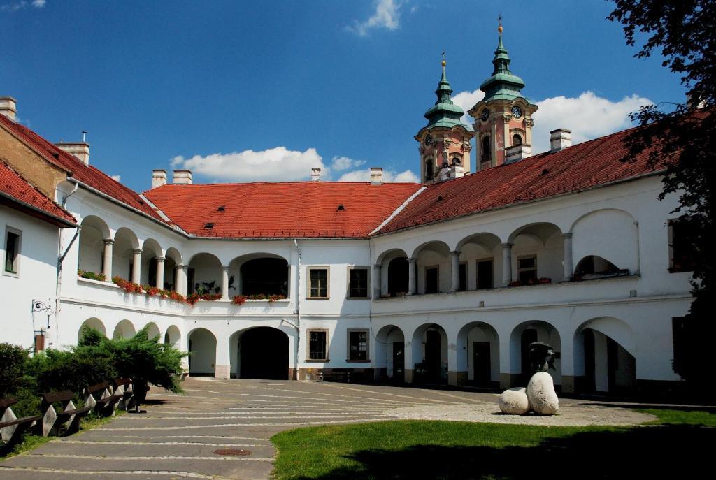 Dobo Teri Apartman Eger Exterior photo